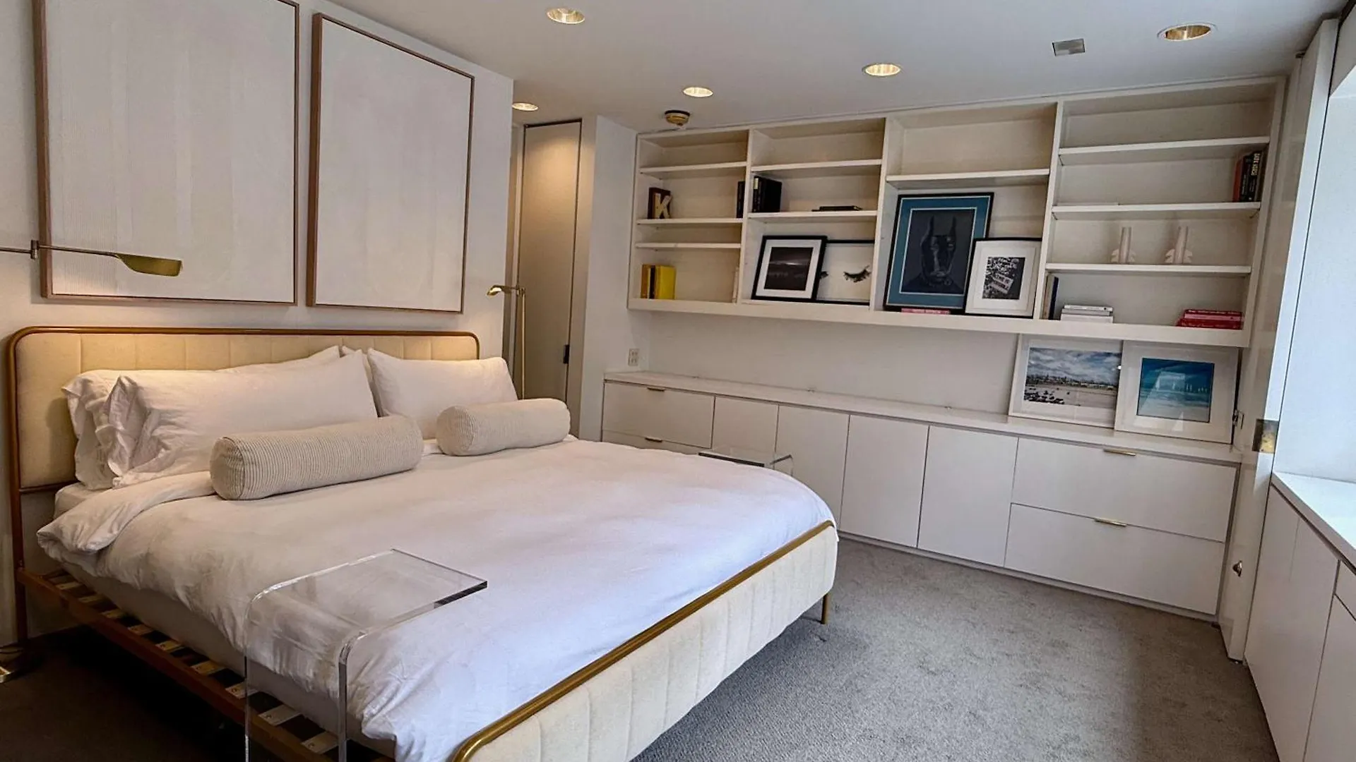Private Beautiful Townhome W Zen Garden New York Holiday home