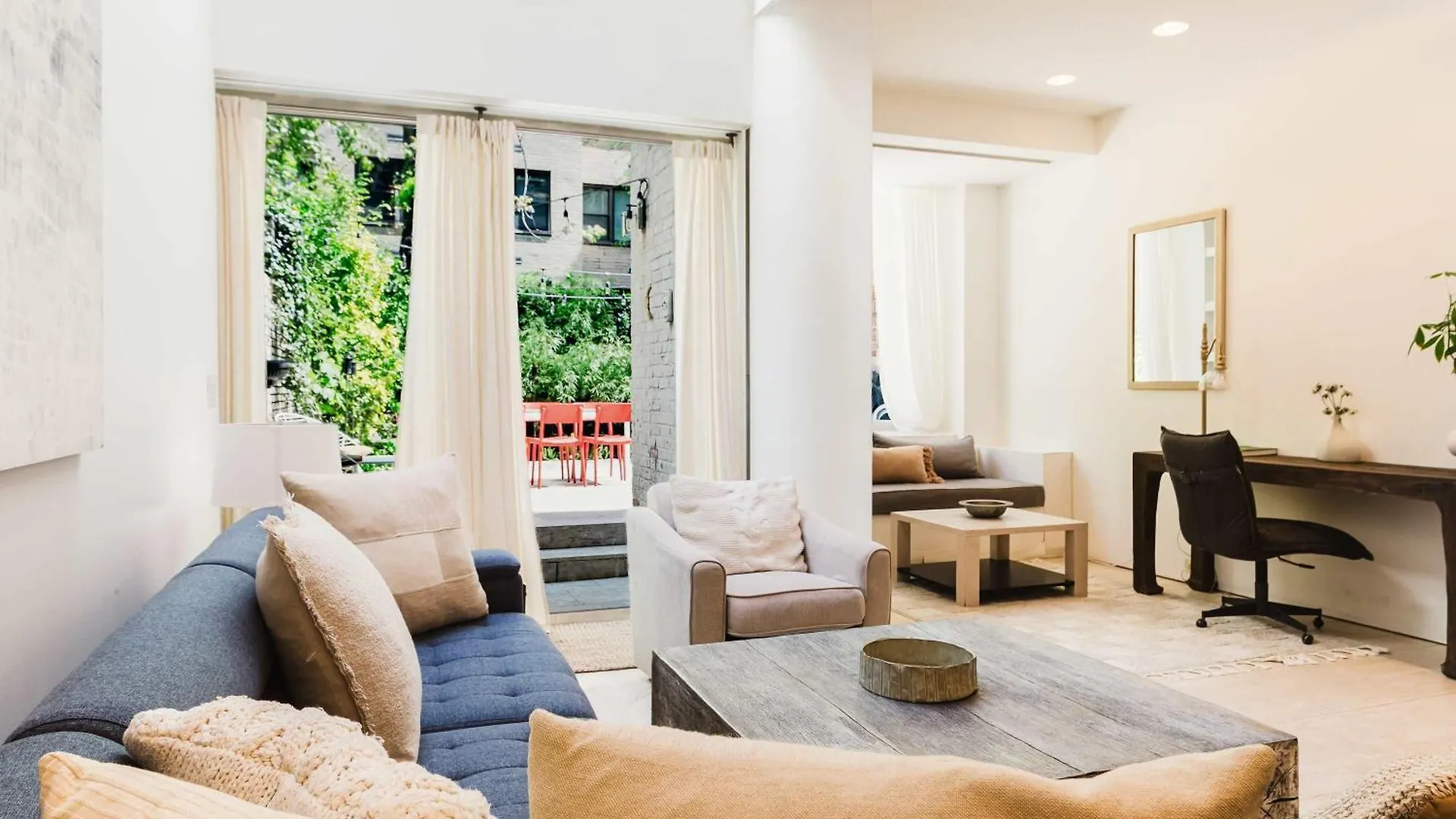 Private Beautiful Townhome W Zen Garden Nueva York